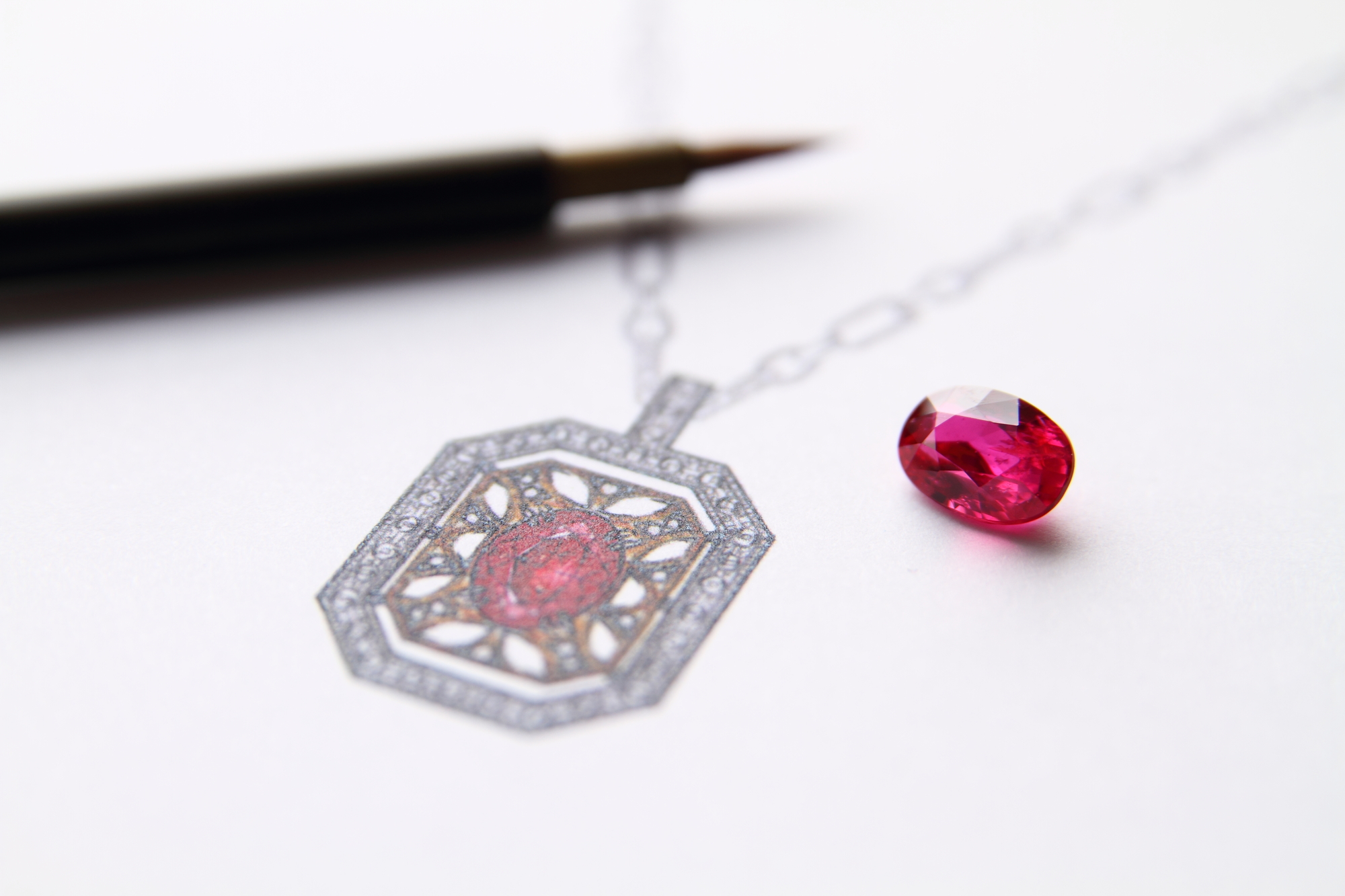 宝石の種類 ルビー 意味と誕生月 ピジョン ブラッドとは ヒカリモノガタリ ジュエリー アクセサリーと大人のおしゃれ情報メディア