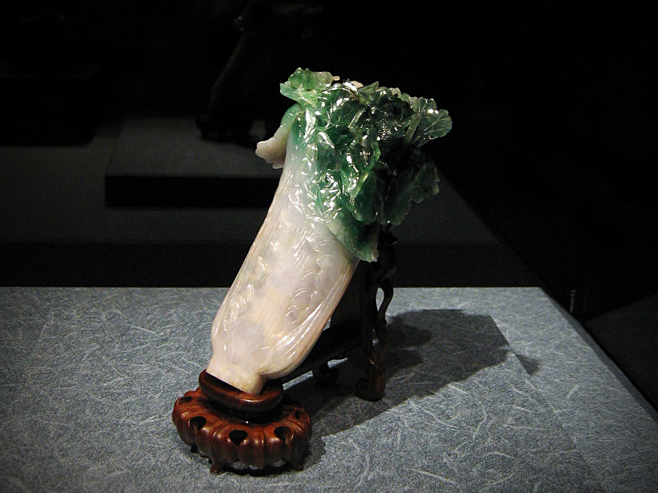 宝石の逸話】翠玉白菜：台湾・故宮博物院で最も有名な翡翠の彫刻 