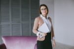 40代からの夏の面接コーデ、基本の服装とよくある疑問【FAQ】